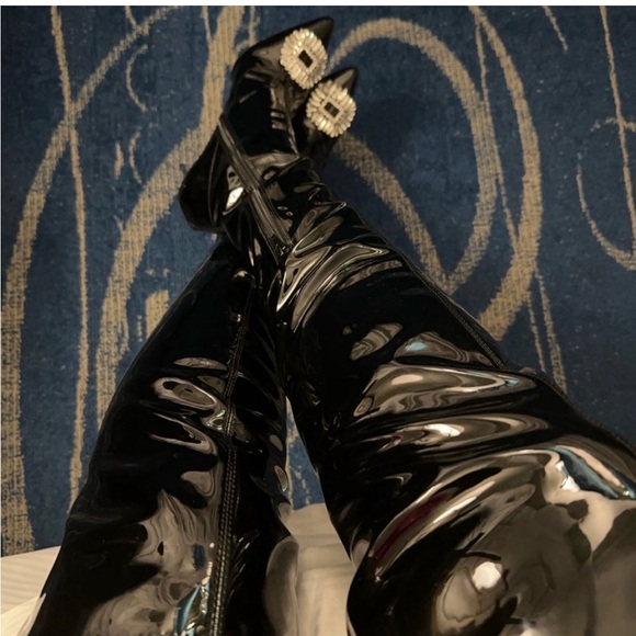NIB New Black Patent Leather Over the Knee Boots - Picture 4 of 5